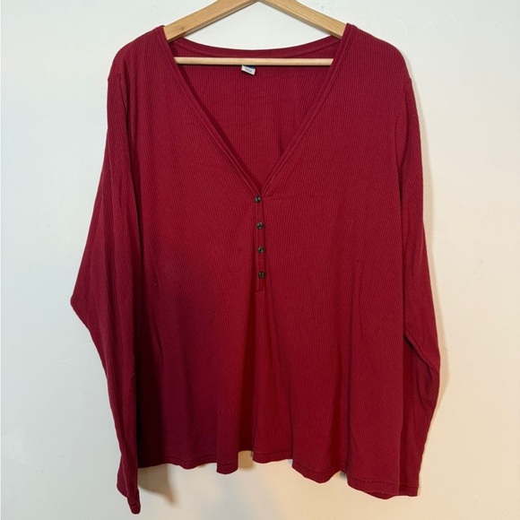 Old Navy Women’s Plus Size Burgundy Ribbed Long Sleeve Henley Top - 3X - Picture 2 of 6